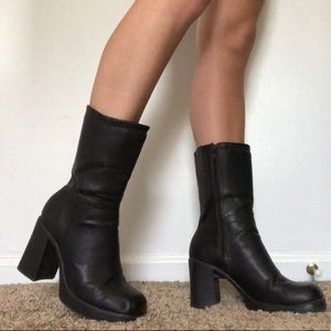 🍄Vintage Y2K JazzBerry Black square toe heeled Chunky Boots 8M🍄
